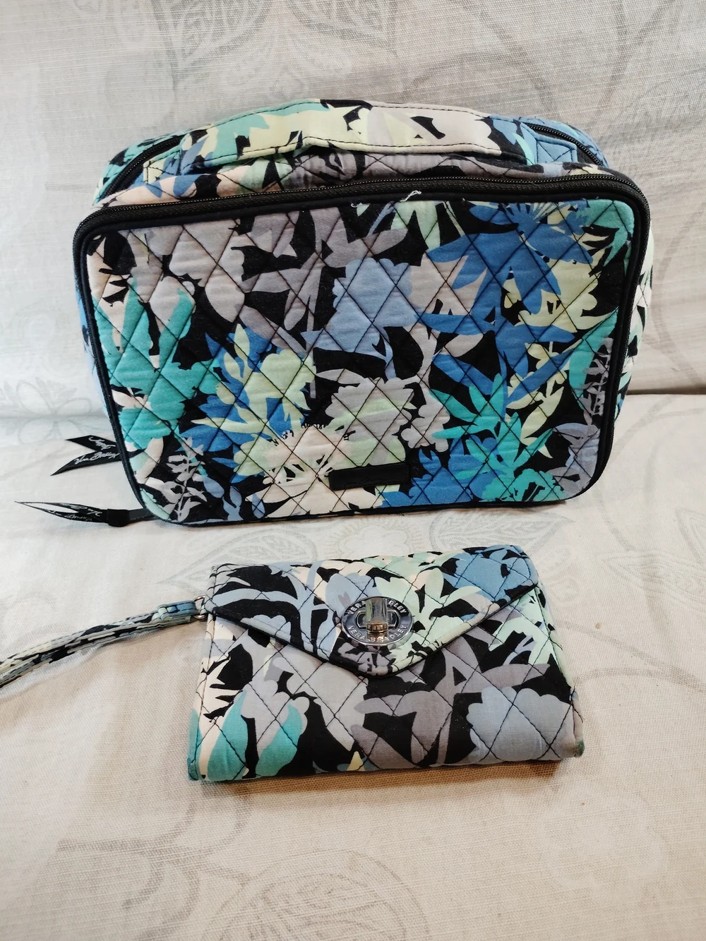 Vera Bradley Quilted Floral Cosmetic Case and Wristlet in Aqua Blue Black